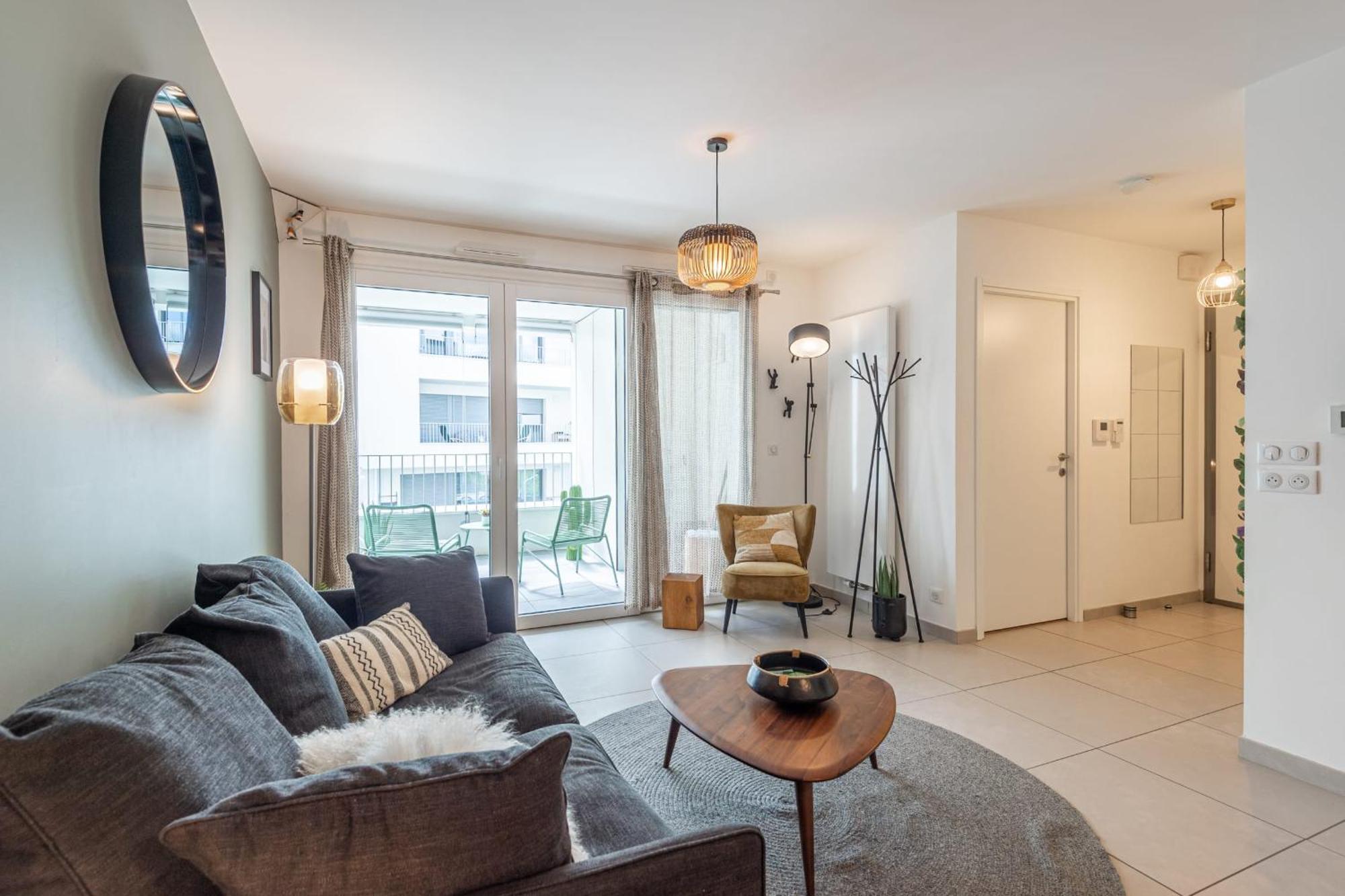 L'Interprete 405 4 - Apartment With Terrace Annecy Luaran gambar