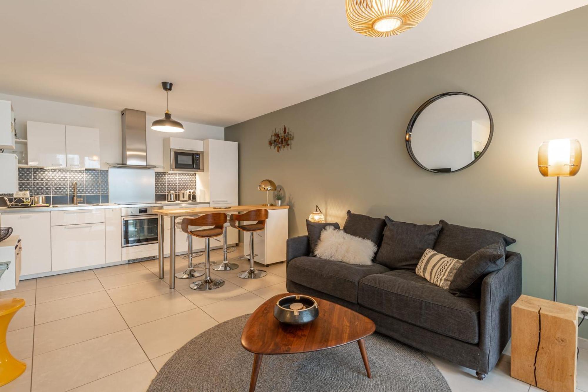 L'Interprete 405 4 - Apartment With Terrace Annecy Luaran gambar