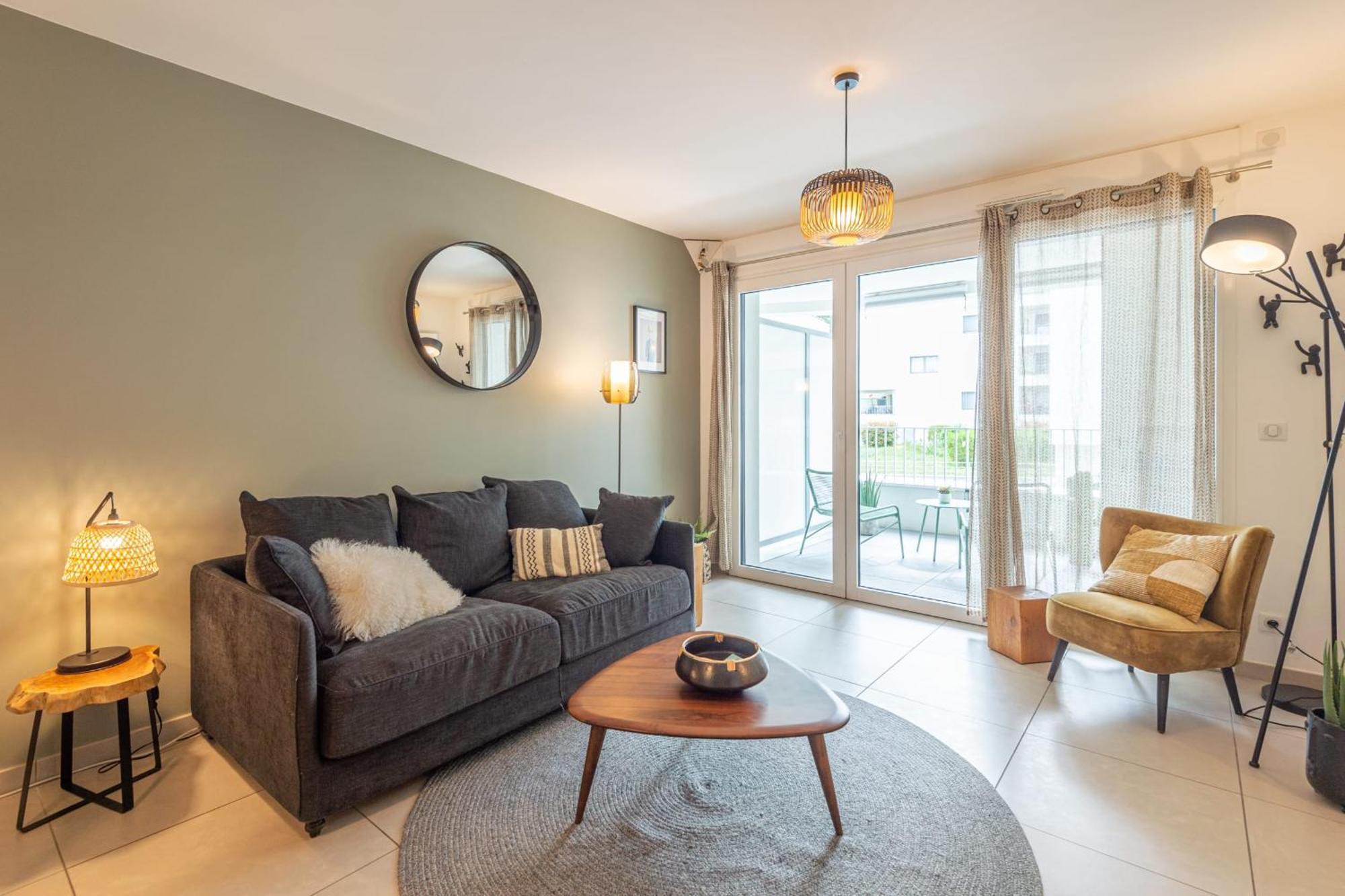 L'Interprete 405 4 - Apartment With Terrace Annecy Luaran gambar
