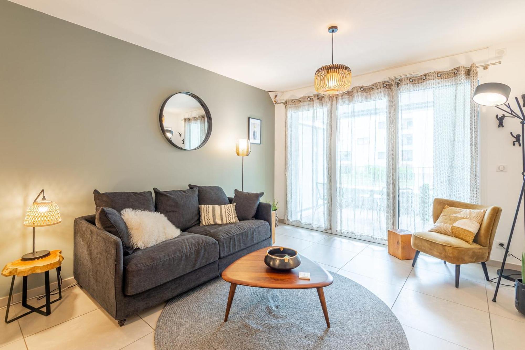 L'Interprete 405 4 - Apartment With Terrace Annecy Luaran gambar